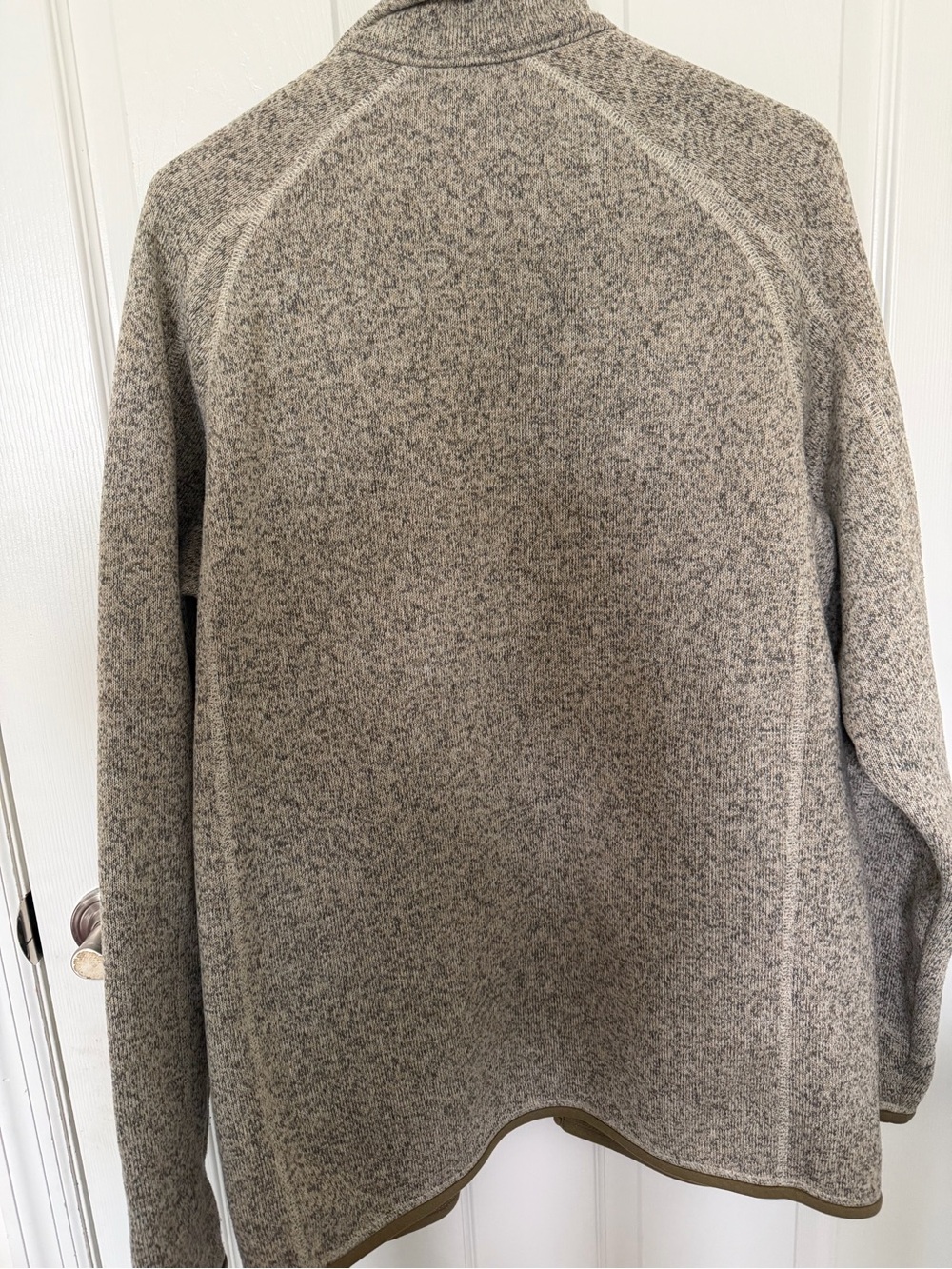 Patagonia Mens Heathered Cream/Tan Teddy Fleece Jacket - Picture 6 of 11